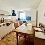 Casa Sophia - Stadtnahe, Grosszuegige