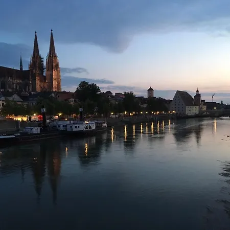 Casa Sophia - Stadtnahe, Grosszuegige Ratisbonne